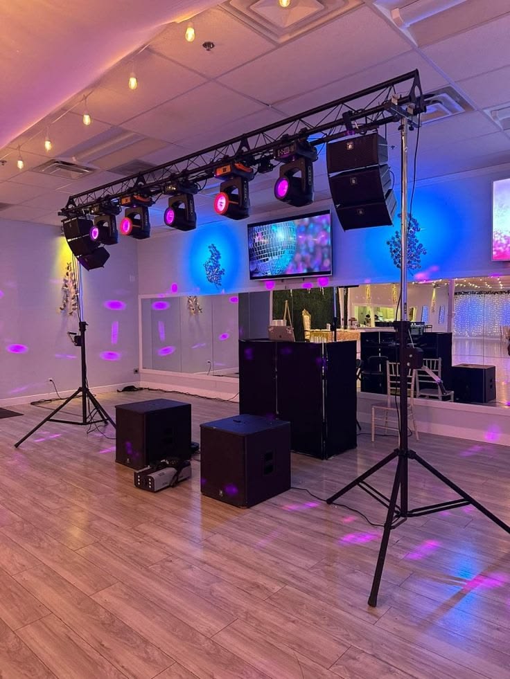 Professional DJ Setup With Premium Sound